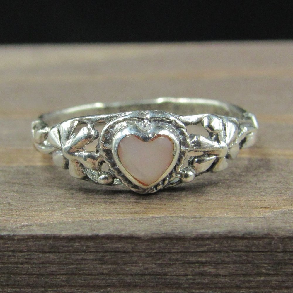 Size 5 Sterling Silver Heart Shell Flower Ring